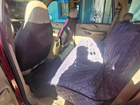 Used 1998 Ford Expedition Sport Utility 4D image 4