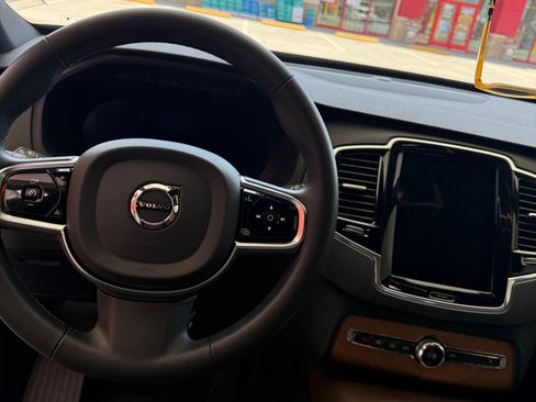 Used 2023 Volvo XC90 B6 Plus w/ Protection Package Premier AWD/4WD image 16