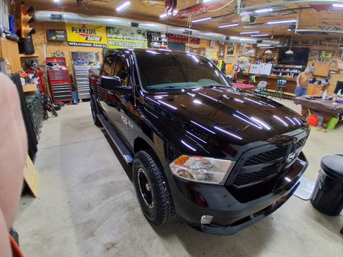 Used 2014 RAM 1500 Express image 10