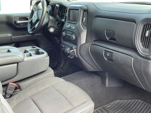 Used 2020 Chevrolet Silverado 1500 Custom Trail Boss w/ Custom Convenience Package image 5