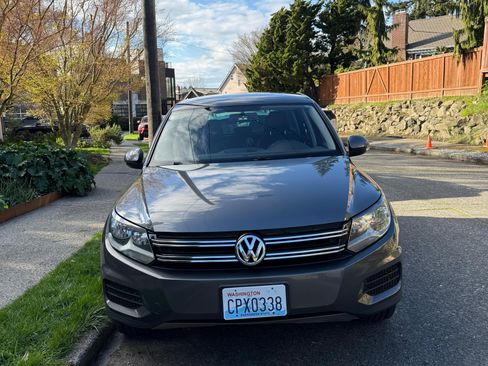 Used 2014 Volkswagen Tiguan SE AWD/4WD image 2