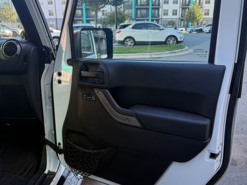 Used 2013 Jeep Wrangler Sport image 13