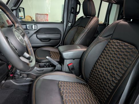 Used 2024 Jeep Gladiator Mojave image 29