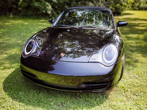 Used 2003 Porsche 911 Carrera 4 image 13