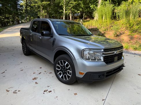 Used 2024 Ford Maverick Lariat image 5