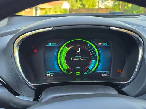 Used 2017 Chevrolet Volt Premier w/ Driver Confidence II Package FWD image 1