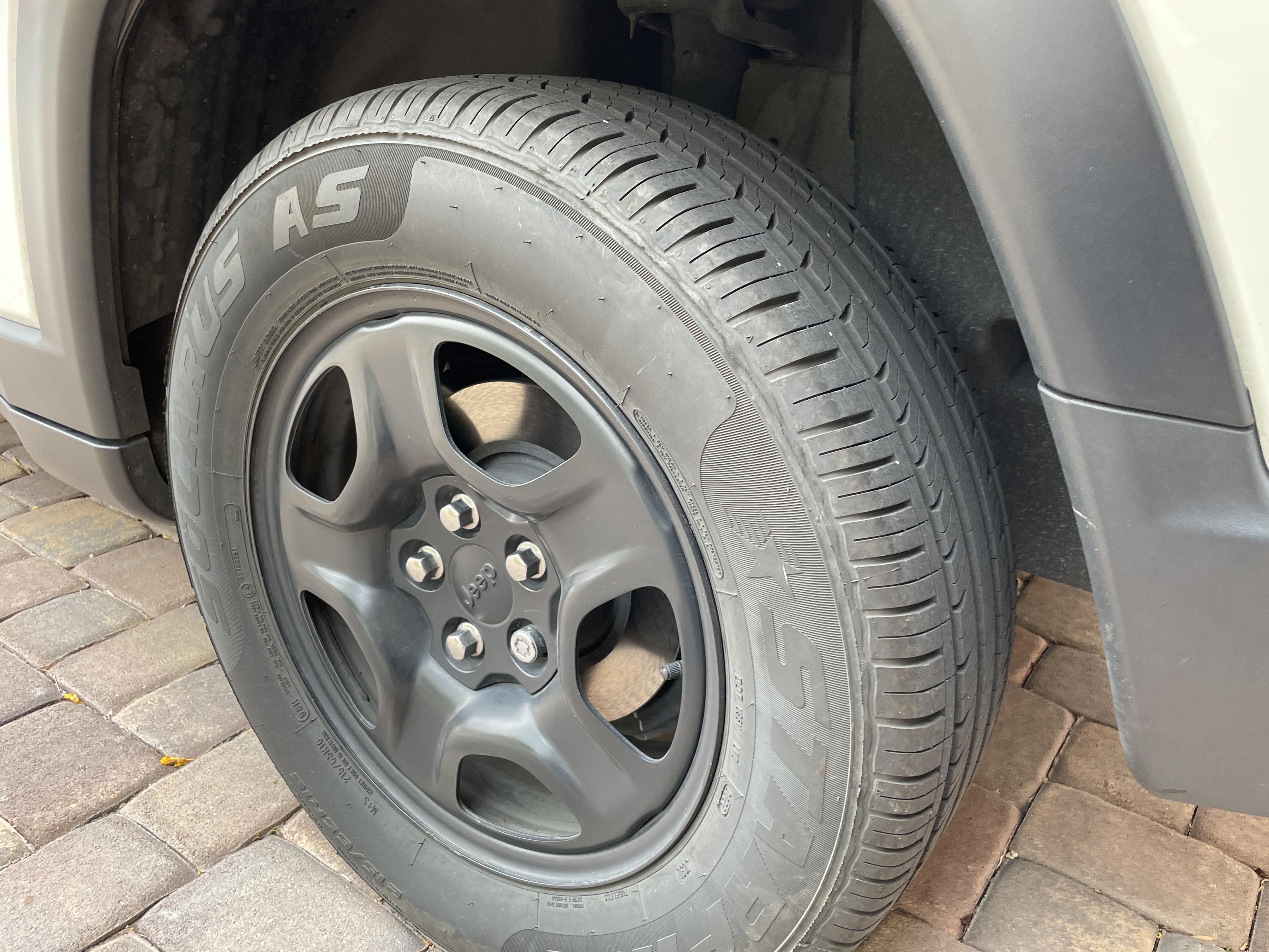 Used 2018 Jeep Compass Sport FWD image 21