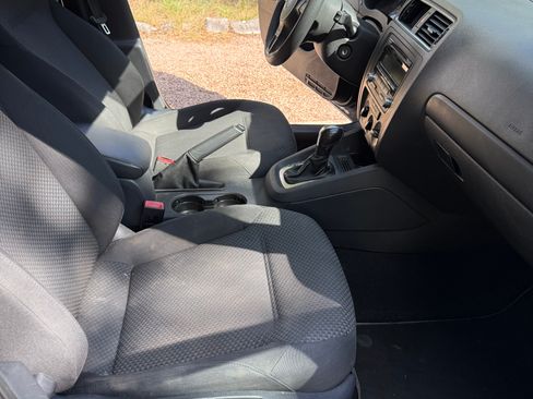 Used 2014 Volkswagen Jetta S FWD image 11