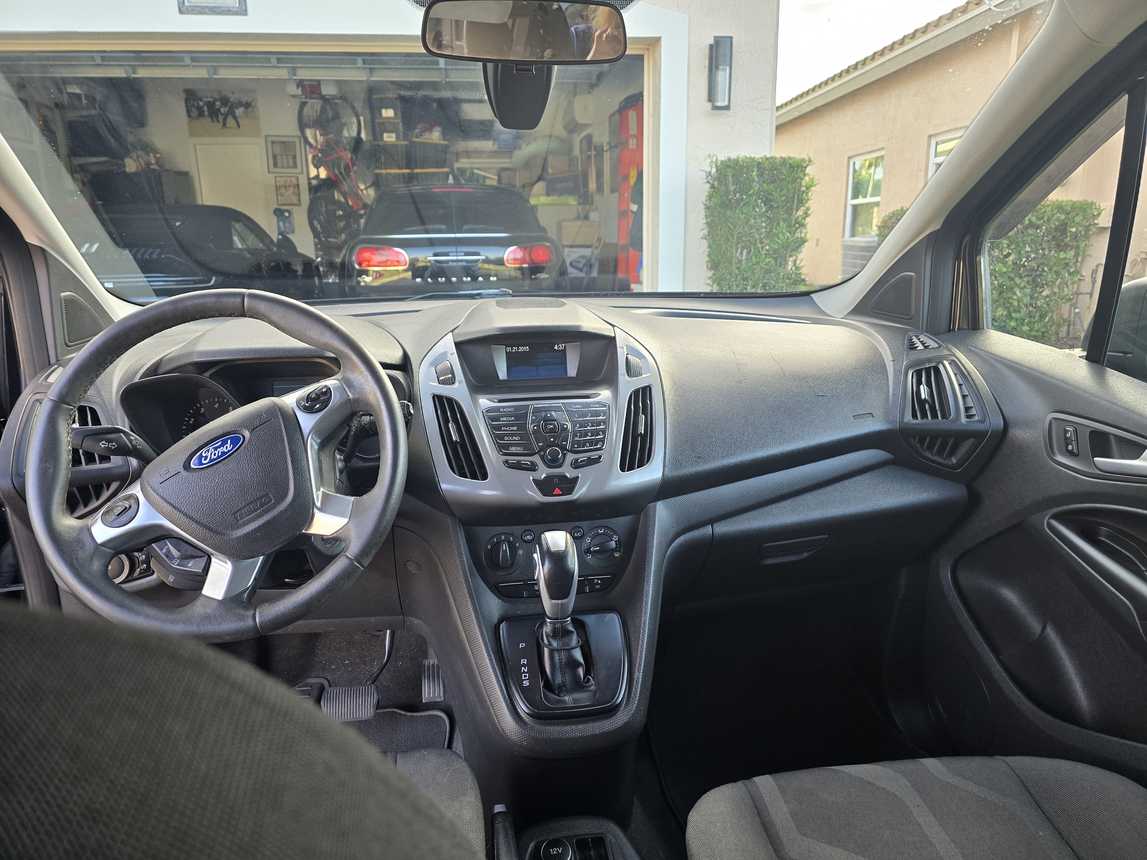 Used 2015 Ford Transit Connect XLT FWD image 10