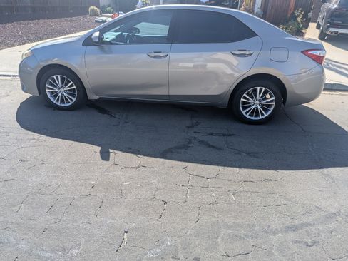 Used 2014 Toyota Corolla LE image 6