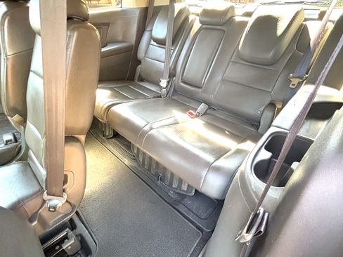 Used 2012 Honda Odyssey Touring image 11