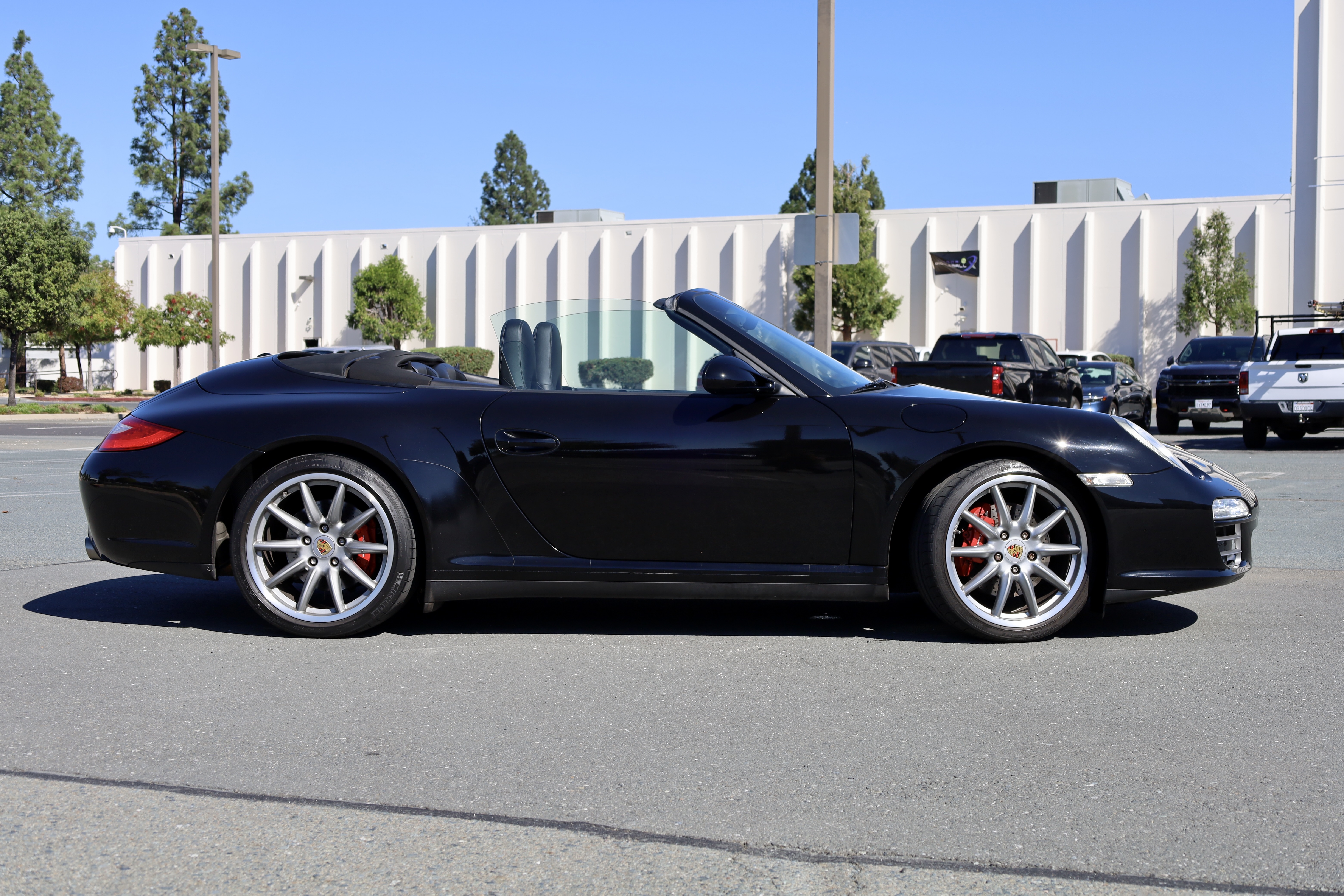 Used 2010 Porsche 911 Carrera 4S AWD/4WD image 6