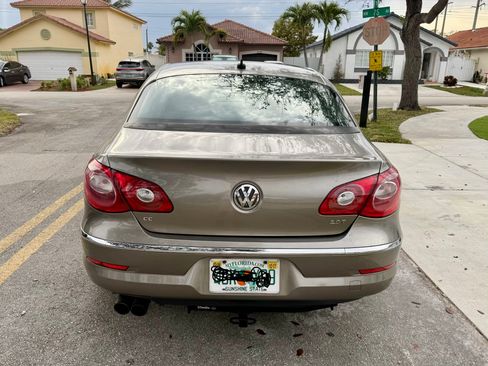 Used 2010 Volkswagen CC Sport image 6