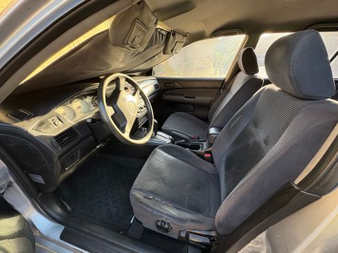 Used 2004 Mitsubishi Lancer LS FWD image 1