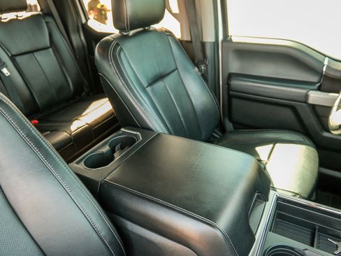 Used 2020 Ford F250 Lariat w/ Lariat Value Package AWD/4WD image 16