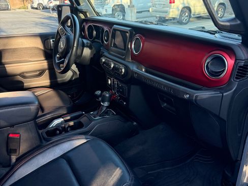 Used 2019 Jeep Wrangler Unlimited Rubicon image 6