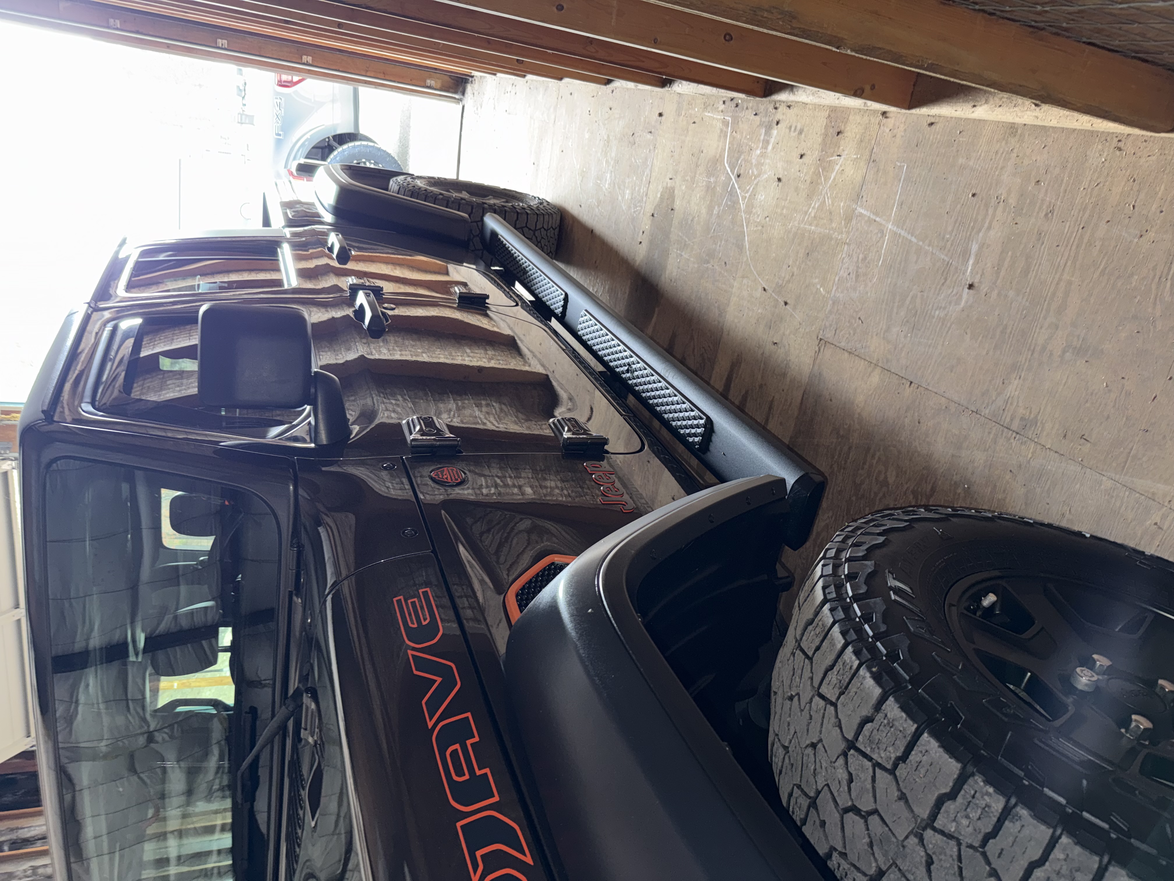 Used 2021 Jeep Gladiator Mojave AWD/4WD image 4