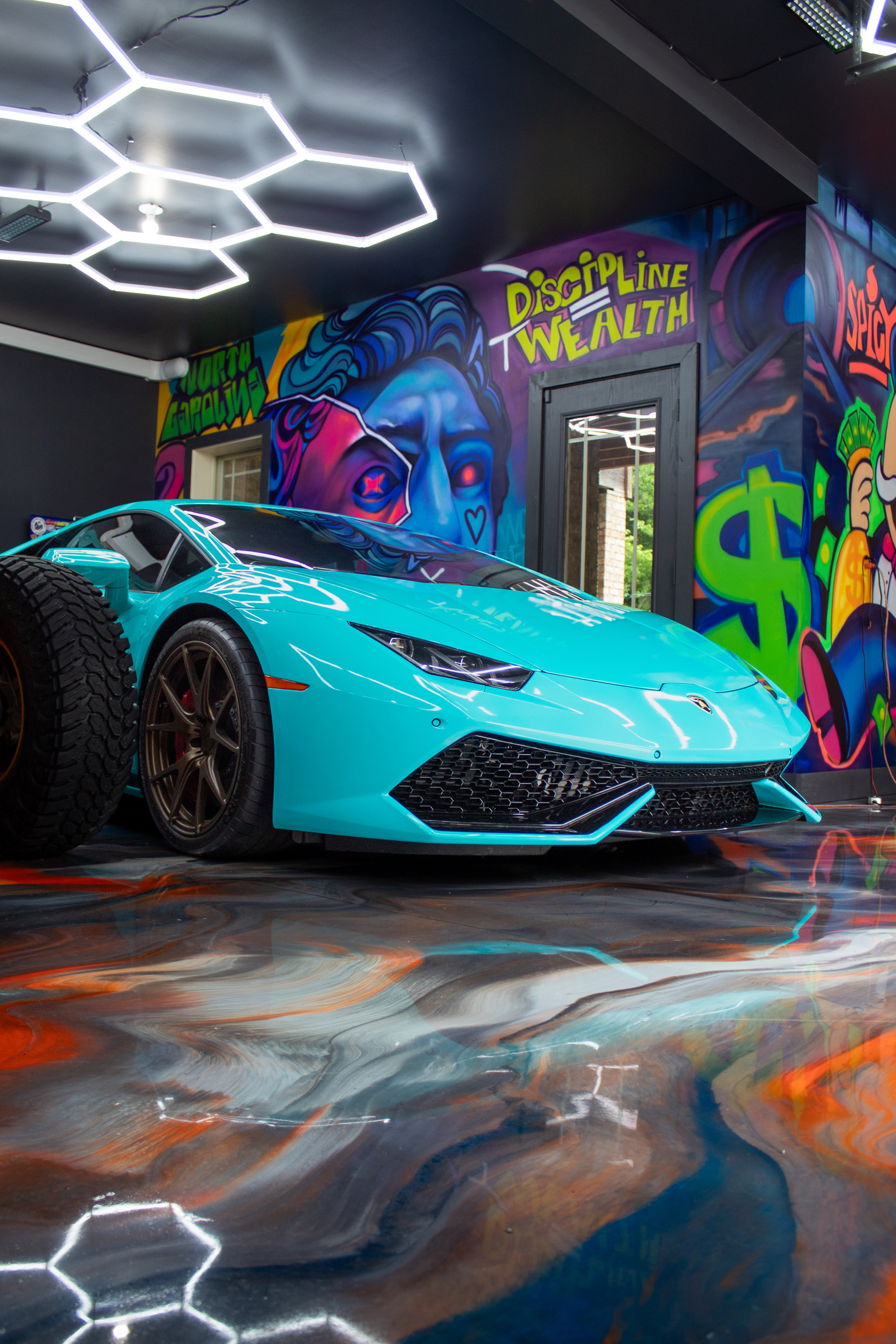 Used 2015 Lamborghini Huracan LP 610-4 AWD/4WD image 12