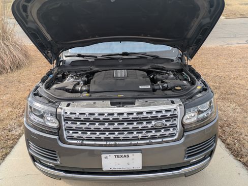 Used 2017 Land Rover Range Rover Supercharged image 29