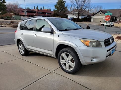 Used 2007 Toyota RAV4 Sport image 9