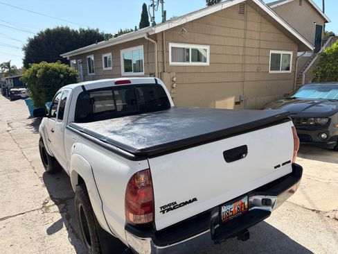 Used 2006 Toyota Tacoma 4x4 Access Cab V6 w/ SR5 Pkg #2 image 12