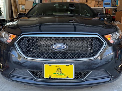 Used 2015 Ford Taurus SHO w/ Equipment Group 401A image 4