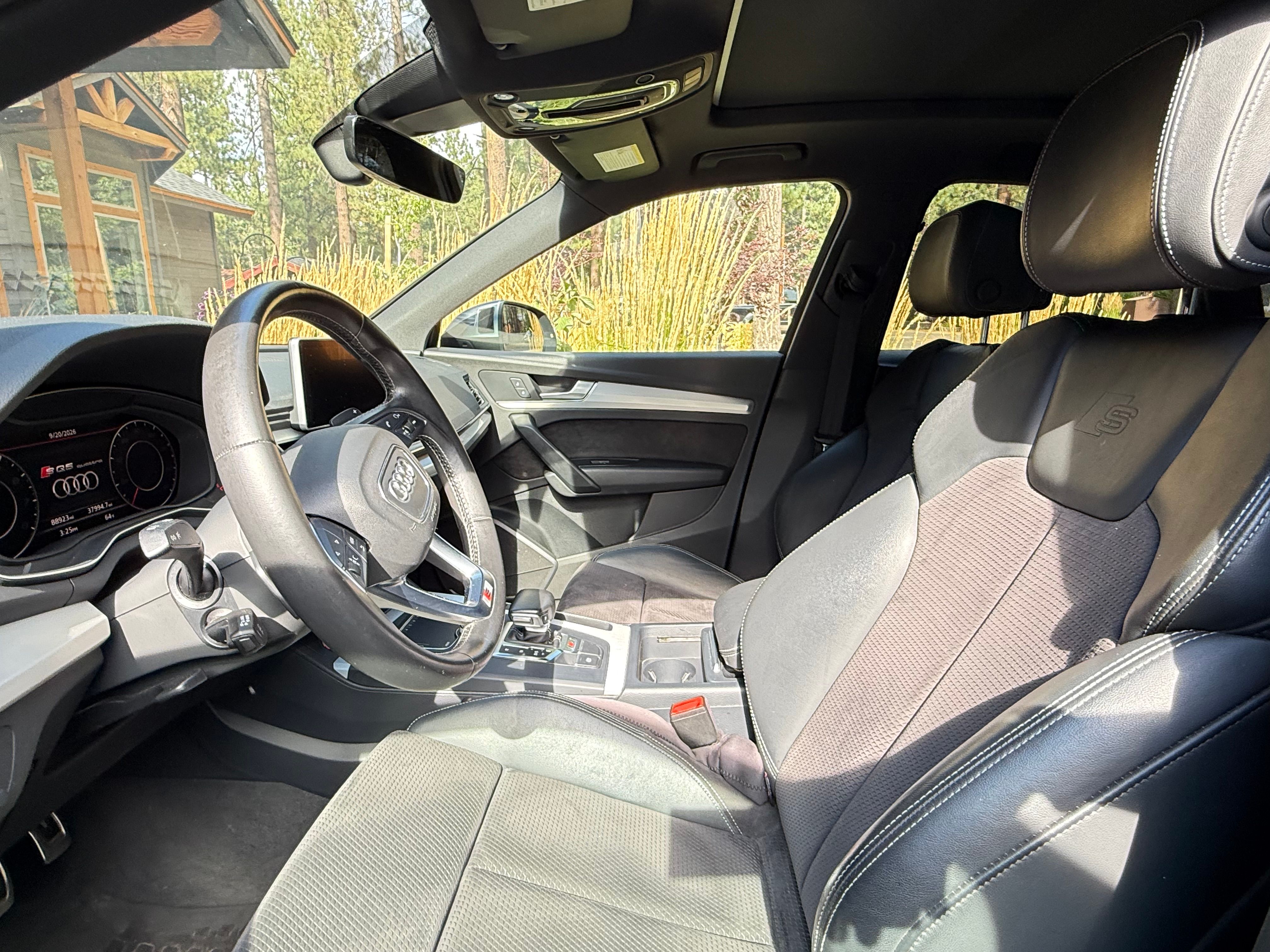 Used 2018 Audi SQ5 Premium Plus w/ Navigation Package AWD/4WD image 8