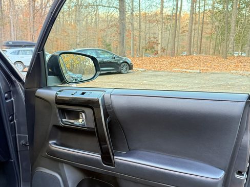 Used 2021 Toyota 4Runner TRD Off-Road Premium image 20