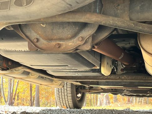 Used 2011 Chevrolet Tahoe LT image 24