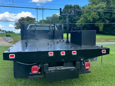 Used 2003 Ford F350 2WD Regular Cab DRW Super Duty image 6