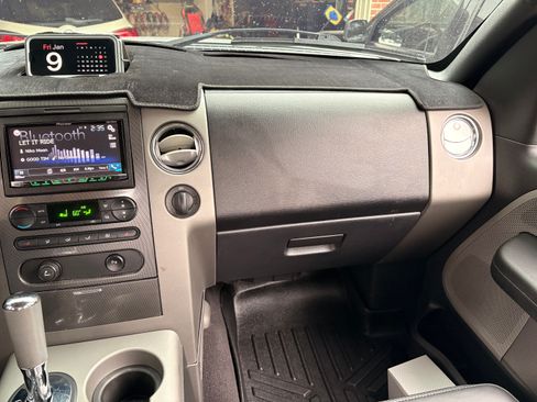 Used 2007 Ford F150 XLT image 15