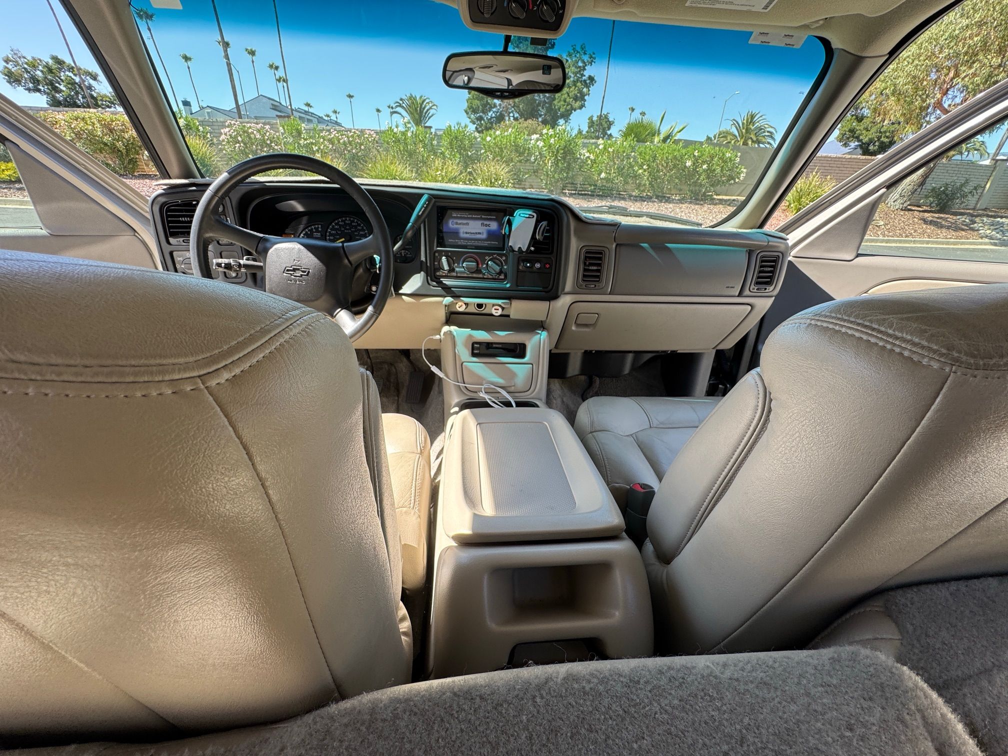 Used 2001 Chevrolet Suburban LT w/ LT Preferred Equipment Group AWD/4WD image 14