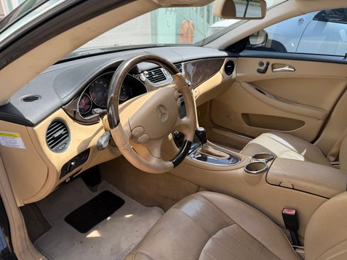 Used 2007 Mercedes-Benz CLS 550 image 5