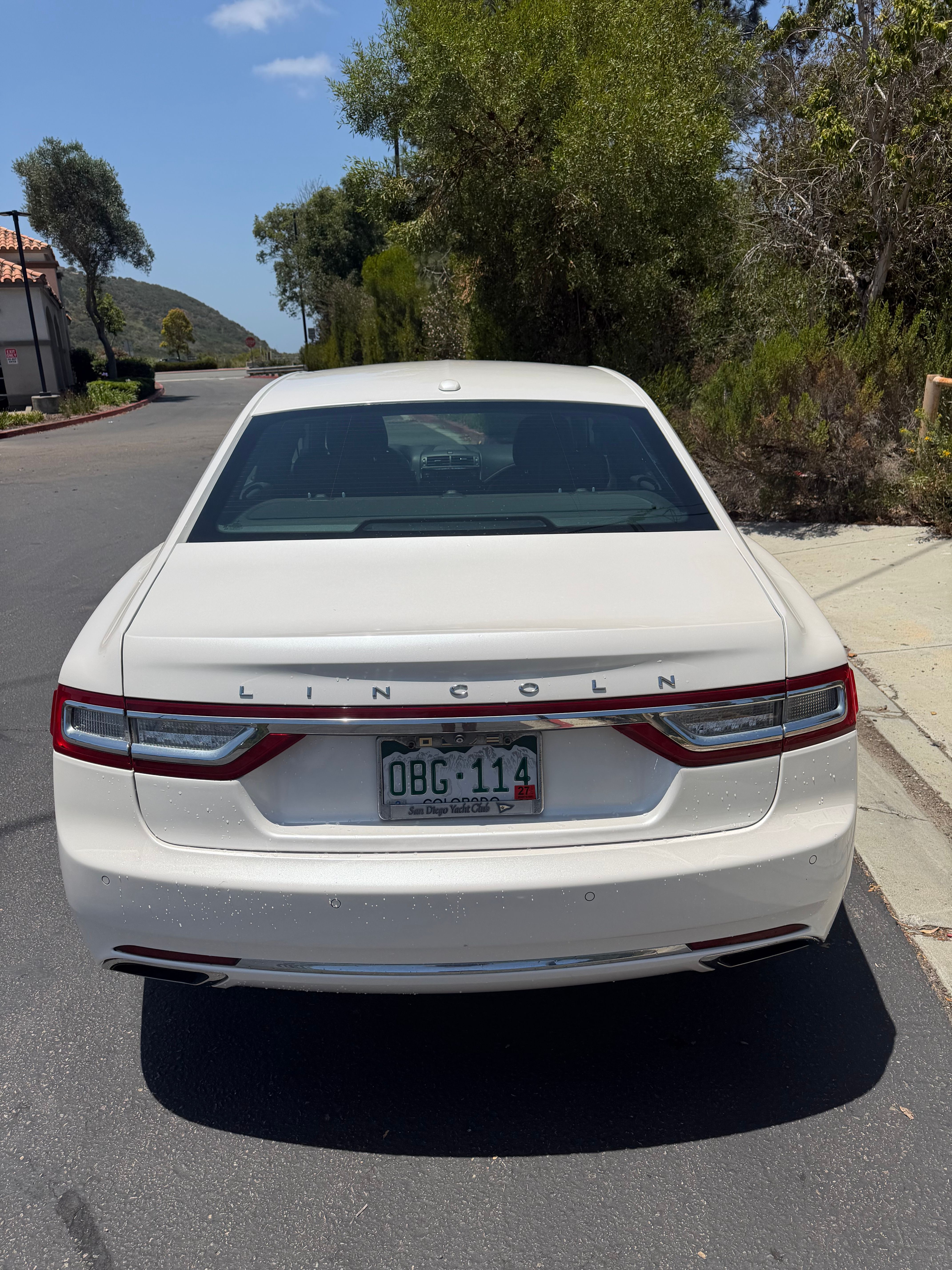 Used 2017 Lincoln Continental Select FWD image 5