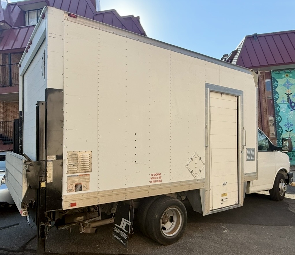 Used 2014 Chevrolet Express 3500 Extended w/ Chrome Appearance Package RWD image 14