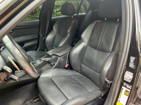 Used 2011 BMW M3 Sedan image 12