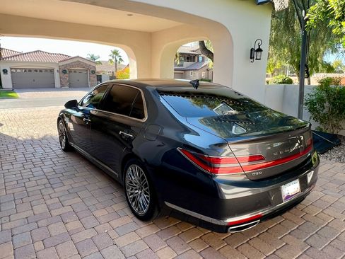 Used 2022 Genesis G90 3.3T Premium image 6