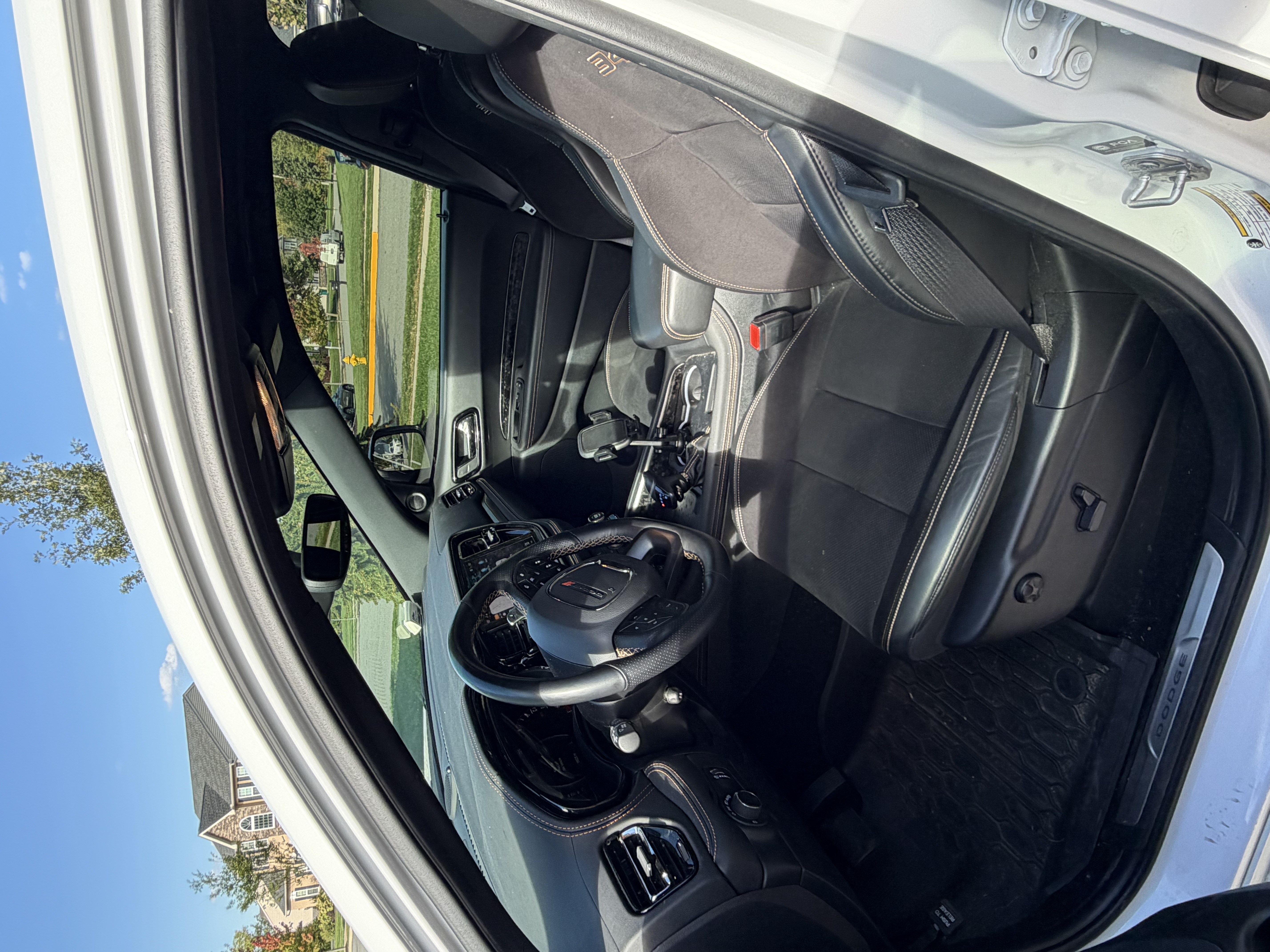 Used 2025 Dodge Durango R/T AWD/4WD image 6