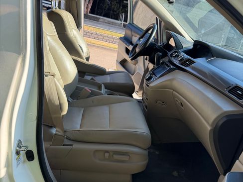 Used 2014 Honda Odyssey Touring image 15