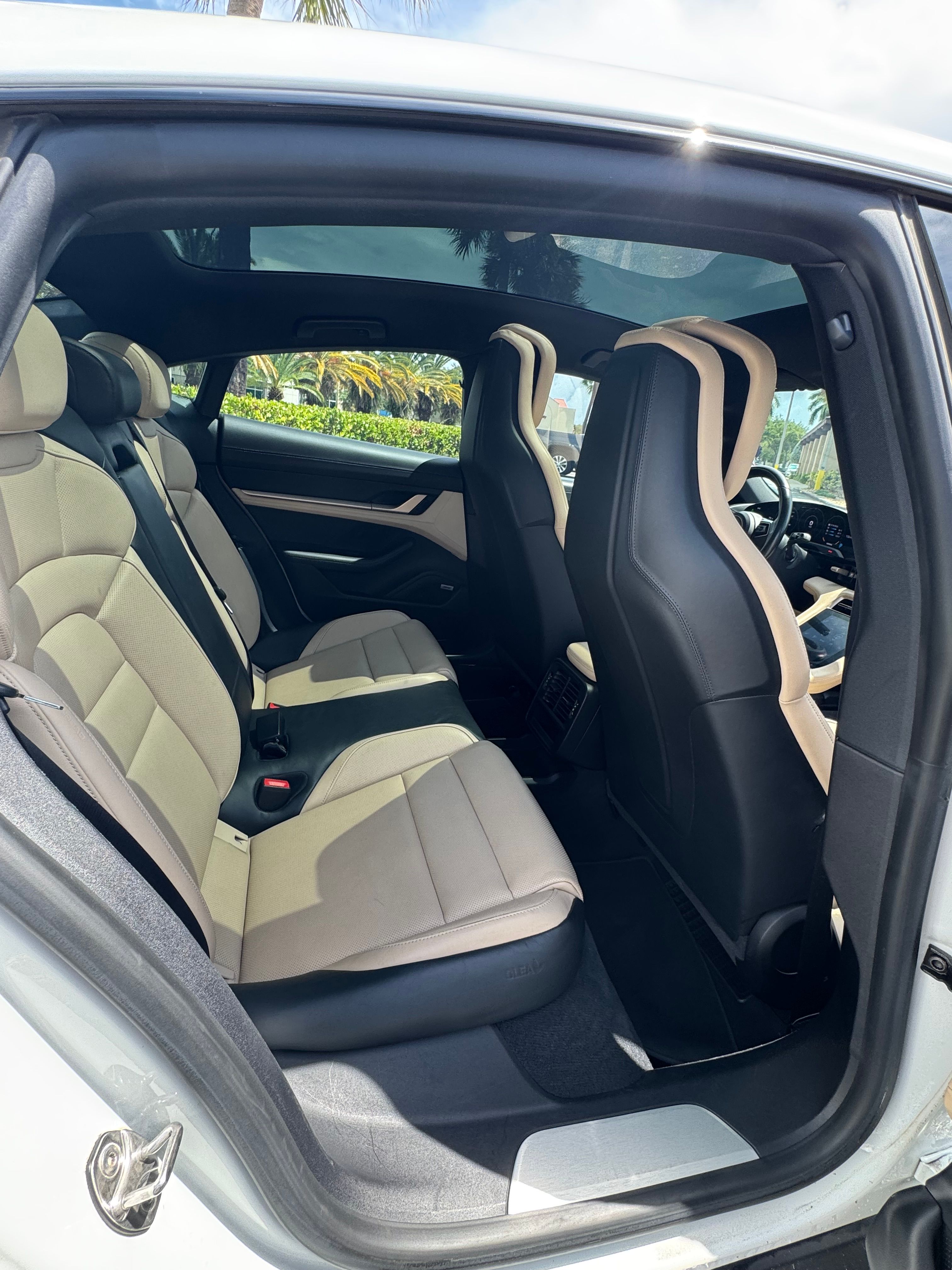 Used 2020 Porsche Taycan 4S AWD/4WD image 11