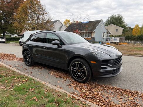 Used 2021 Porsche Macan S image 1