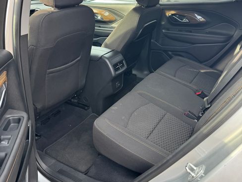 Used 2021 GMC Terrain SLE image 17