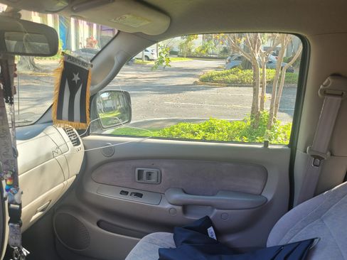 Used 2004 Toyota Tacoma PreRunner image 7