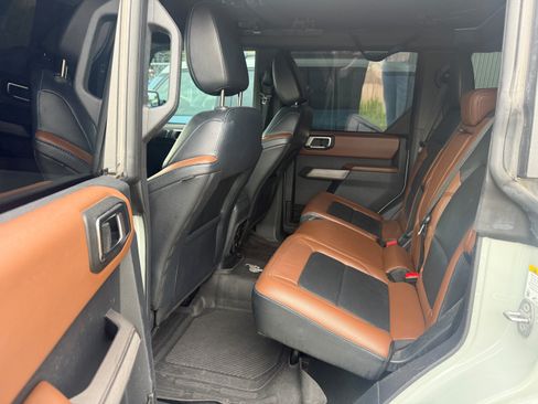 Used 2022 Ford Bronco Outer Banks AWD/4WD image 5