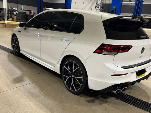 Used 2023 Volkswagen Golf R image 4