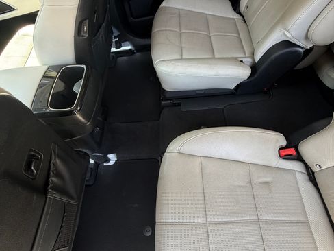 Used 2020 Kia Telluride SX w/ Towing Package FWD image 20