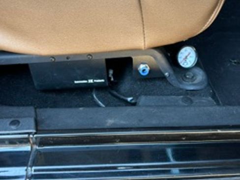Used 2012 Jeep Wrangler Unlimited Rubicon w/ Connectivity Group AWD/4WD image 14