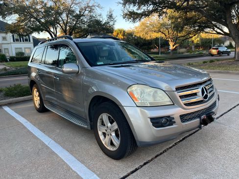 Used 2007 Mercedes-Benz GL 450 4MATIC image 4