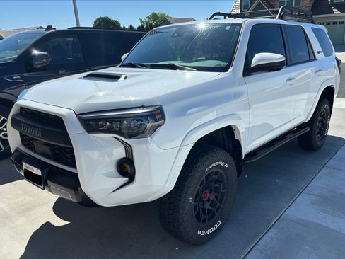 Used 2022 Toyota 4Runner TRD Pro AWD/4WD image 2