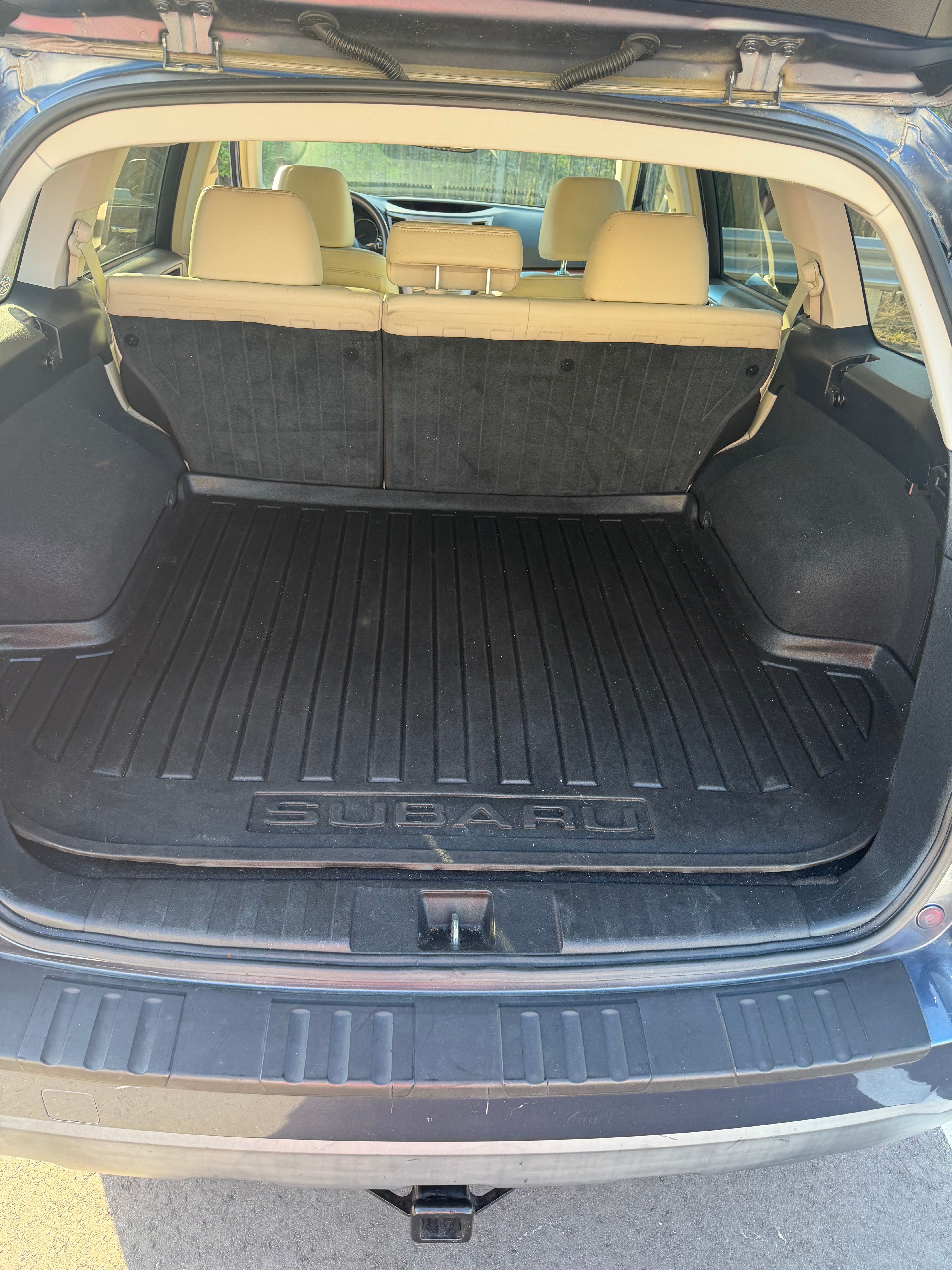 Used 2013 Subaru Outback 2.5i Limited w/ Moonroof Pkg AWD/4WD image 13